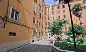 San Pietro's - Pensión 2*