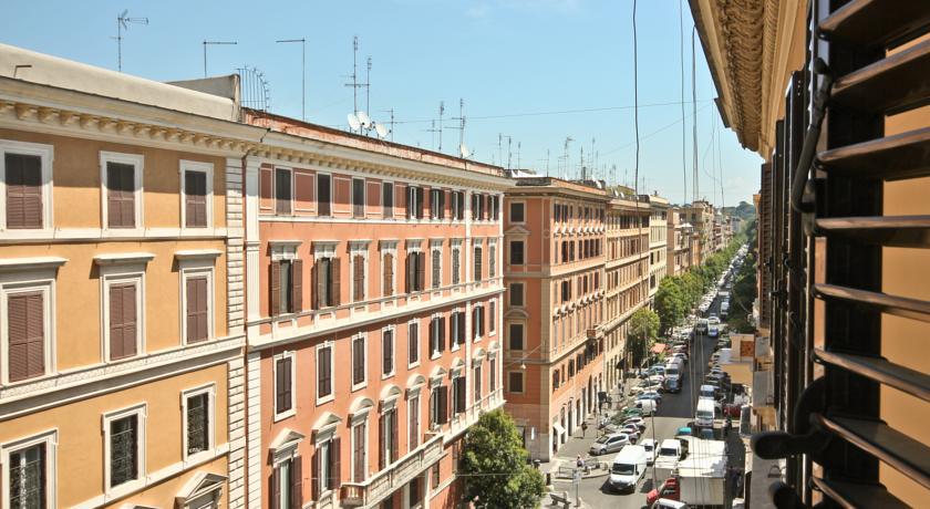 San Pietro's - Affittacamere 2*